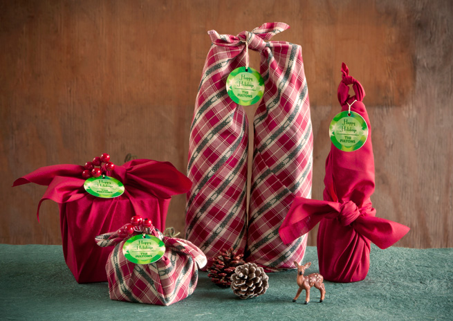 Fabric Gift Wrapping, A Unique and Eye-Catching Idea